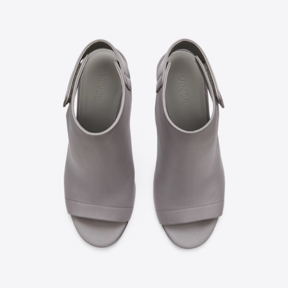 VINCE Faye Bootie 8.5 Truffle - Picture 3 of 10